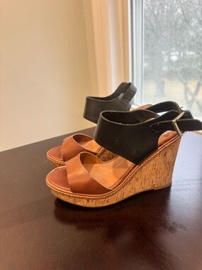 Dolce Vita Black & Brown Two-Tone Wedge Sandals
